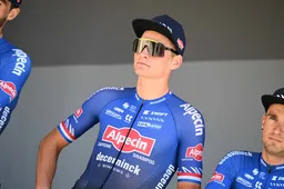 Van der Poel rijdt WK en doet ook Serenissima Gravel: 'Het was niet moeilijk om mij aan te passen'