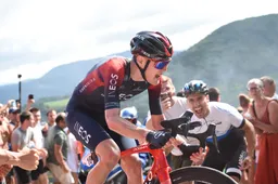 Sivakov baalt van onsportieve Tronchon: 'Maar neem ook hoed af, hij kon mijn wiel houden'