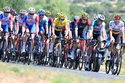 Update | Touretappes 14 en 17 (finish bergaf) blijven; wel signaleringen, alarm en kussens bij gevaarlijke bochten