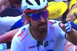 🎥 Woeste Sagan wijst naar Van Aert na intense massasprint: 'Blij dat ik nog heel ben'