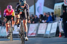 Bredewold wint slotrit in Simac Ladies Tour, Wiebes wordt derde en pakt eindzege