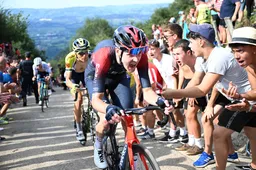 Het rondreizende Vuelta-circus dat deels zijn eigen artiesten aan het elimineren is