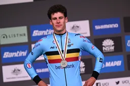 Even paniek voor WK-favoriet bij de beloften: Alec Segaert vliegt na gestolen paspoort later naar Glasgow