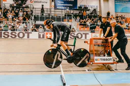 Monsterlijke Ganna verpulvert officieel én onofficieel werelduurrecord met 56.792 kilometer!