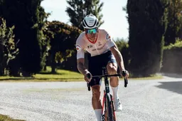 Unbound-winnaar Slik moest opnieuw leren lopen en had last van epilepsie na zwaar ongeval: 'Ik weet van de crash niks meer'