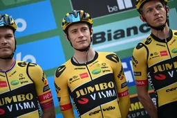 Vingegaard ziet lijdzaam toe hoe wens niet uitkwam: 'Hoopte dat Pogacar mindere benen zou hebben'