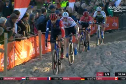 Bondscoach De Knegt kan leven met eenmalige keuze tussen Van der Poel en Nieuwenhuis