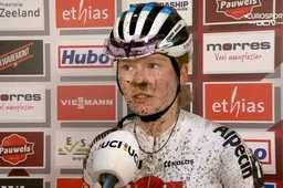 Pieterse pakt tweede Wereldbekerzege op rij: 'Had wat geluk met de valpartij van Van Empel'