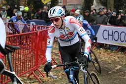 Vanthourenhout had handen vol aan Sweeck en Iserbyt: 'Moest bijten om in het wiel te blijven'