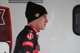 Kamp voelt wel wat druk na meerdere WK-, EK- en NK-titels bij jeugd: 'Vermoed dat ze er wel een beetje naar kijken'