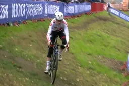 Winnares Van Empel verklaart foutjes in openingsfase in Antwerpen: 'Had heel koude handen'