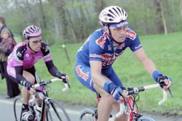 Franse ex-prof Bénéteau onder onduidelijke omstandigheden overleden op Bali, Gilbert brengt eerbetoon