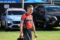 Pernsteiner moet Bahrain Victorious na zes jaar dienst verlaten: 'Denk dat mijn kwaliteiten bekend zijn'