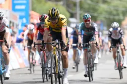 Australië-trip Jumbo-Visma eindigt met val van Milan Vader: 'Dat is pech, heel jammer'