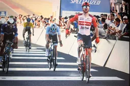 Quinn Simmons legt Jakobsen en consorten in de luren met machtige uitval in San Juan