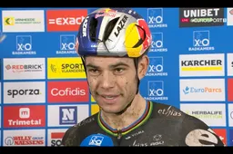 Beresterke Van Aert dankt nieuwe overwinning aan bandenstrategie: 'Ik heb nog snel besloten om te wisselen'