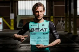 Zonneveld kritisch op Ganna en Küng: 'Waren alleen bezig met volgende aanval Van der Poel'