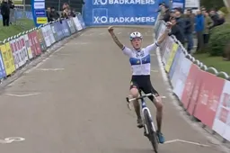 Interview | Van Empel is nog niet van knieprobleem af: 'Het duurt wel even voordat een kneuzing echt weg is'