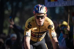 Door ziekte gevatte Van Aert ziet trainingskamp anders verlopen dan gewenst