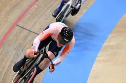Dens en Eefting derde en vierde op WK scratch, goud is voor de Brit William Tidball