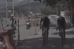 Gravelkoning Ten Dam zegeviert in Colombia; Dekker rijdt verkeerd, maar wint nog wel een etappe