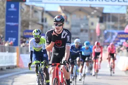 Na Dorpenomloop Rucphen en Olympia's Tour wint Zijlaard op allerhoogste niveau: 'Heb er geen woorden voor'