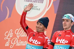 Ewan klopt Merlier en boekt eerste officiële zege van het jaar: 'Goede voorbereiding op de Tour de France'