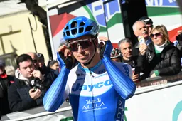 Groenewegen ziet sprint gered worden door Van Poppel: 'Pakte zijn slipstream'