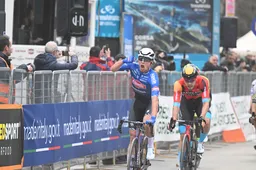 Groenewegen wil van de nul af, Philipsen hoopt weer op Van der Poel en Jakobsen lacht na drie dagen 'training'