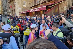 Stam nuanceert Strade Bianche-fittie Vollering en Kopecky: 'In Spanje vliegen damborden weleens door de kamer'