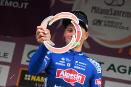 🎥 Schitterende aftermovie Alpecin-Deceuninck van Milaan-Sanremo toont gekte rondom Van der Poel na zege