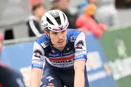 Cavagna rijdt iedereen op minuten in openingsrit Ronde van Slowakije, Milan Vader vierde