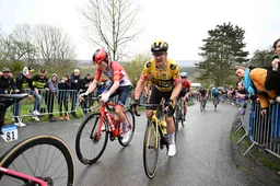Ploegleider Reef zag ongeluk Tratnik gebeuren: 'Was blokje aan het doen en werd van zijn fiets gereden'