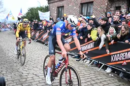 Bruyneel en Hincapie zien nonchalance Van der Poel opbreken: 'Mag een voormalig winnaar niet gebeuren'