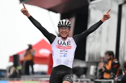 Ongenaakbare Pogacar voert andermaal onemanshow op en maakt favorietenrol in Amstel Gold Race meer dan waar