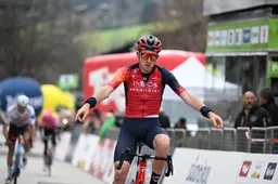 Geoghegan Hart geeft uniek inkijkje in zijn koerswijze: 'Blijft gek hoe een gedachte af kan leiden van de inspanning'