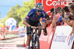 Nieuwe domper Alpecin-Deceuninck: Na zieke Hermans breekt Meurisse z'n pols in Amstel Gold Race