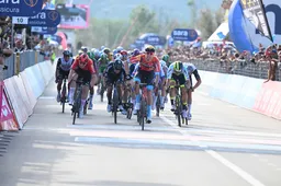 Dekker straalt na Girosprint: 'Niet iedereen is tevreden met plek twee, maar ik vandaag wel'