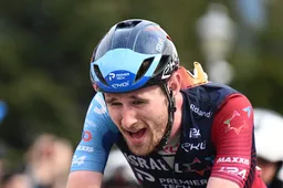 Derek Gee strijdend ten onder: 'De versnelling van Buitrago was belachelijk'