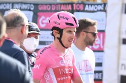 Nu was het Thomas die Roglic plaagde: 'Heb hem verteld dat hij met Tour bezig moest zijn'