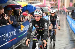 De Cauwer vindt dat Kirsch niets te verwijten valt in incident met Evenepoel: 'Remco laat zich verrassen'