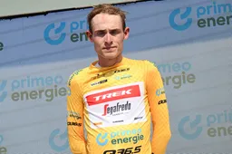 Skjelmose moet voorsprong van 46 seconden op Evenepoel zien te verdedigen: 'Parcours ligt me goed'