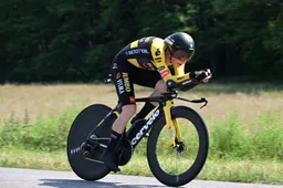 Starttijden tijdrit Tour de France 2023 | Hoe laat vertrekken Van Aert, Vingegaard en Pogacar?