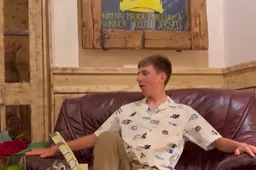 Ondertussen in het peloton | Tadej Pogacar krijgt via Instagram lachers op zijn hand met Borat-imitatie