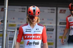 Simmons reed achter verongelukte Mäder op moment van crash: 'Ben meteen gestopt om hulpdiensten te alarmeren'