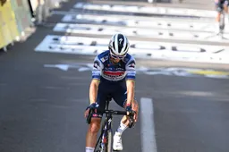 Afstoppers Declercq en Alaphilippe faciliteren winst Asgreen: 'The Wolfpack gaf honderd procent'