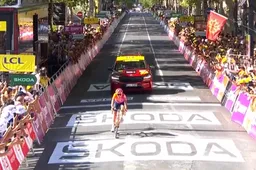 Toptalent Bauernfeind doet een Kastelijntje met waanzinnige solo en ritwinst in Tour de France Femmes