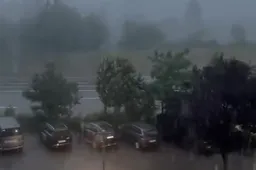 🎥  De Alpen worden wakker met stortregen: krijgt Pogacar waar hij op hoopt in koninginnenrit?