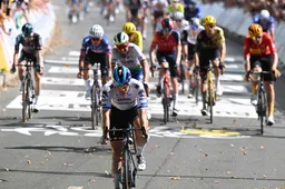 Jakobsen relativeert na vijftiende plek: 'Als je het vergelijkt met week op IC, gaat het harstikke goed'