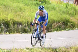 Simon Yates, Landa en Van Eetvelt hopen in Gran Piemonte te wedijveren met topfavoriet Van Aert: 'Een zware koers'